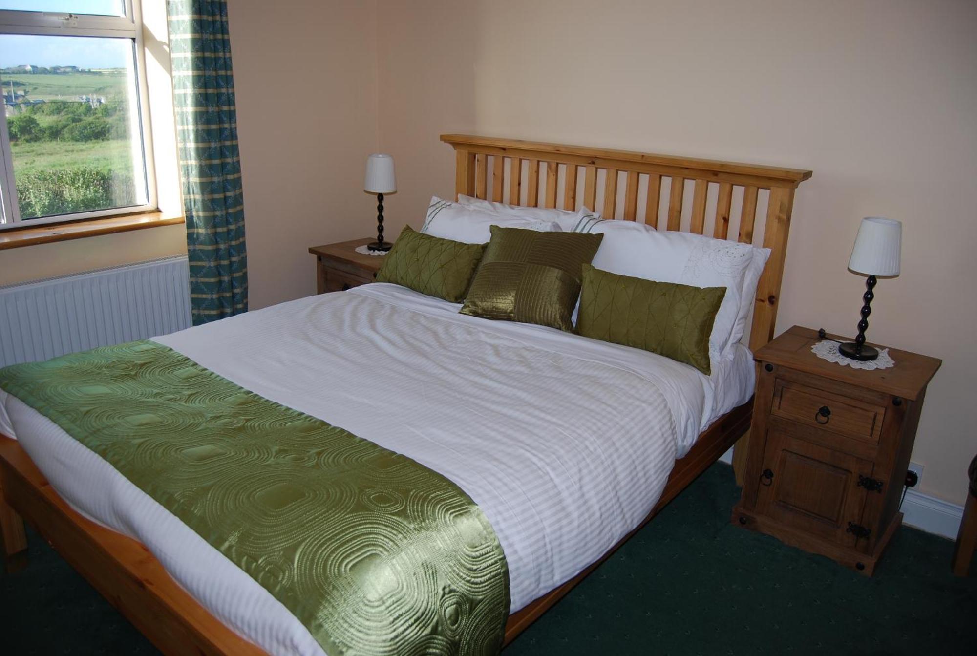 Quilty Clonmore Lodge B&B المظهر الخارجي الصورة